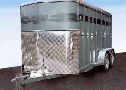 Horse_Trailer_after_b.jpg (14079 bytes)
